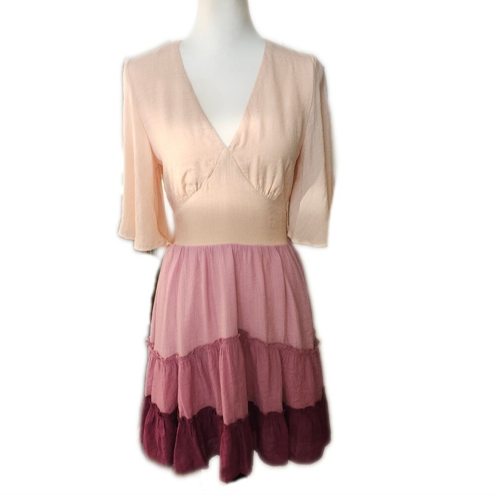 Peach Love California V-neck, Split Sleeve, Tiered Mino Dress, Lined, M